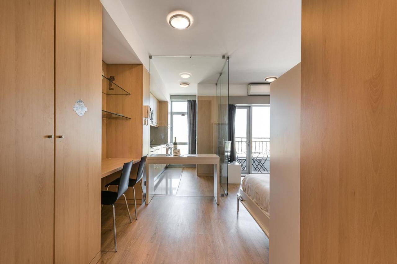 Dragon Stadium Studio W Balcony By Lovelystay Porto Exterior foto